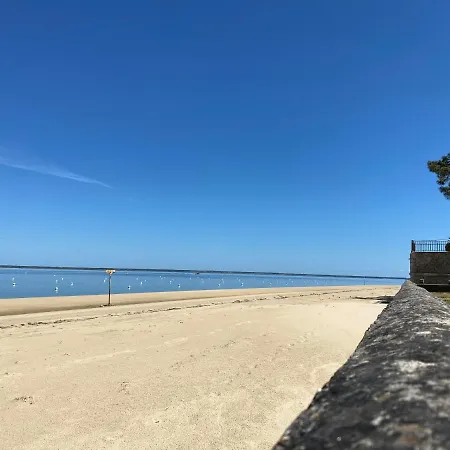 Апартаменты L'ocean Vue Bassin 1ere Ligne Pereire Vue